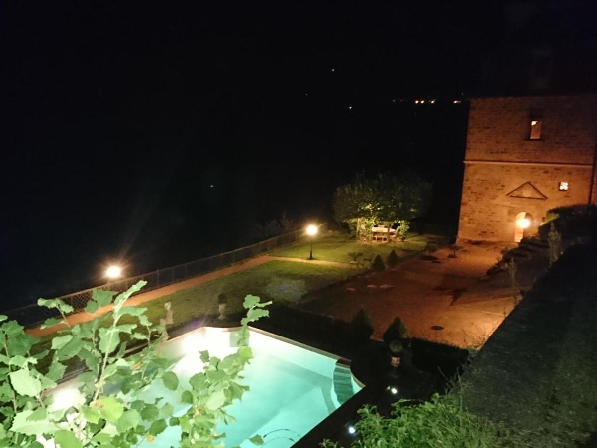 Chateau La Servayrie - Chambre D'Hotes Marcillac-Vallon Exterior foto